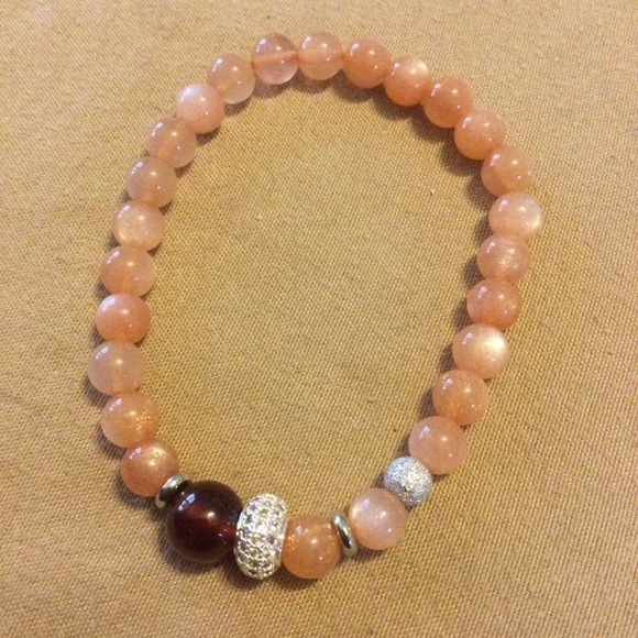 Peachy stretch bracelet - Picture 1 of 1